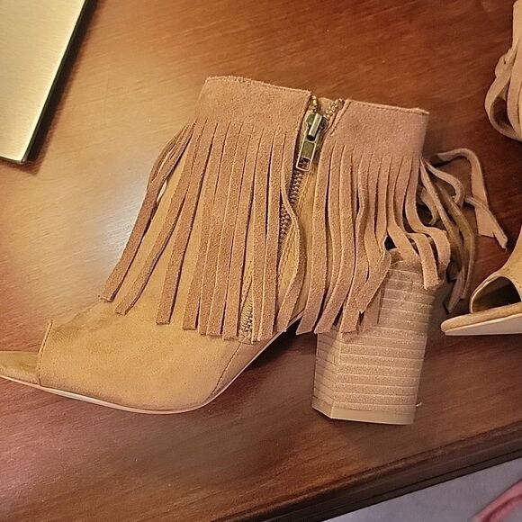 Carlos Santana suede fringe high heeled booties peep toe size 6.5 - Picture 8 of 10